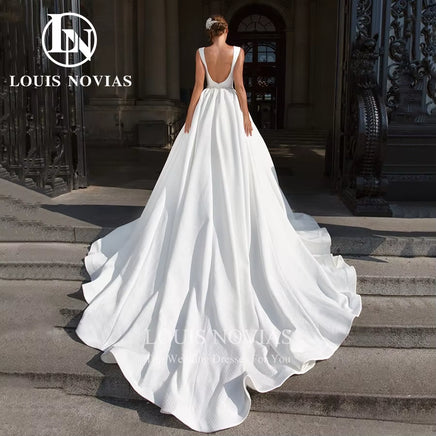 Satin Wedding Dresses with CRYSTAL Belt 2024 Classy Deep V-Neck Backless Wedding Gown Vestidos Novias De Saten