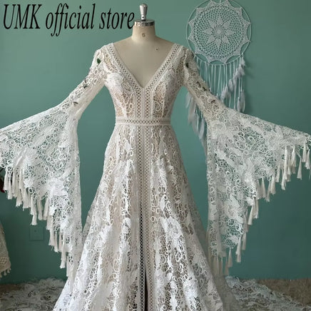 Vintage Tassel Bohemia Wedding Dress Lace Flared Sleeves Unique Boho V Neck Backless Front Split Beach Bridal Gowns