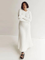 Ribbed Knit Maxi Dress: Elegant Autumn Style