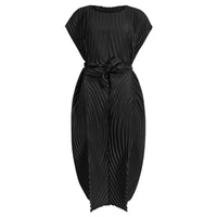 Round Collar Pleated Dress