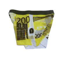 Boxer man with a 200 euro banknote - XXL-XXXL Size