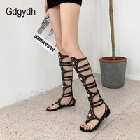 Original Gdgydh 2022 New Sexy Rhinestone Gladiator Knee Sandals Flats Back Zipper Black Silver Rome Knee High Sandals Women Wholesale