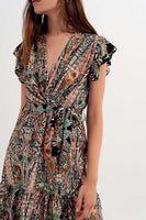 Q2 - Original Maxi Dress With Tiered Skirt in Mixed Paisely Print