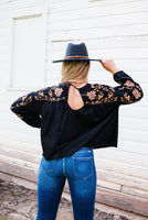 LIVING FREE BEAUTY - Original Carefree Feeling Embroidered Blouse